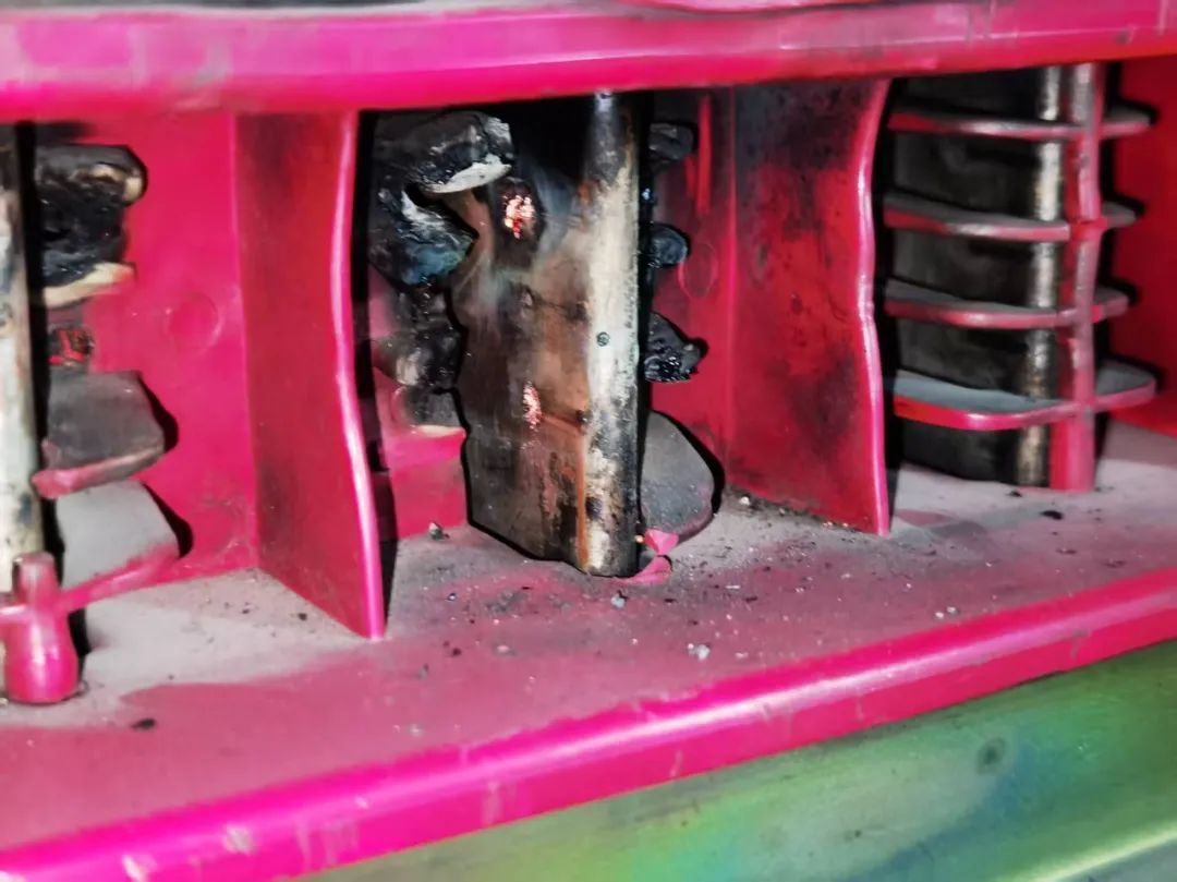 1759446685770931.jpg 1759446685770931.jpg