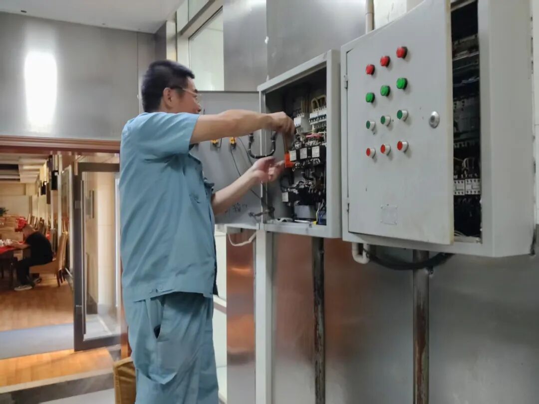 1759479200159233.jpg 1759479200159233.jpg