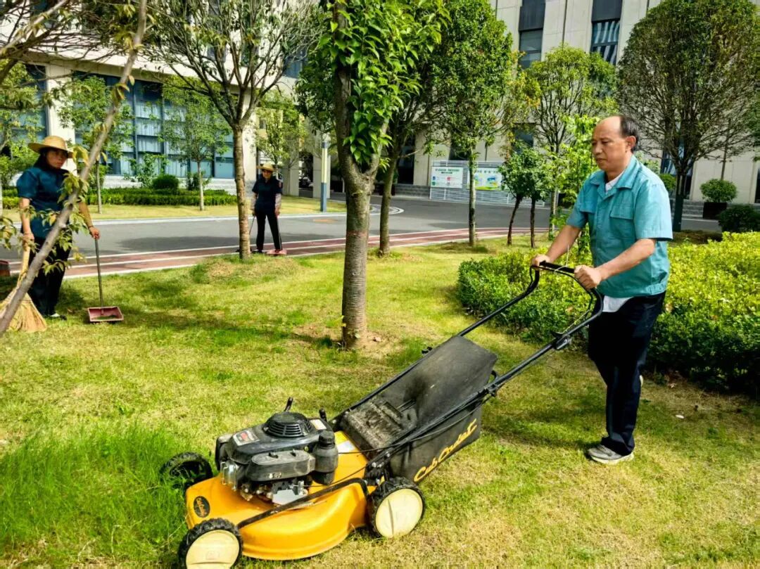 1759480072832351.jpg 1759480072832351.jpg